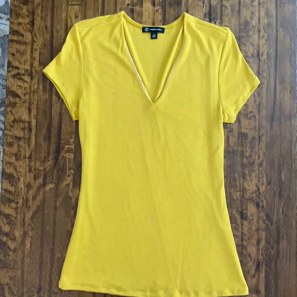 Women’s short sleeve shirt